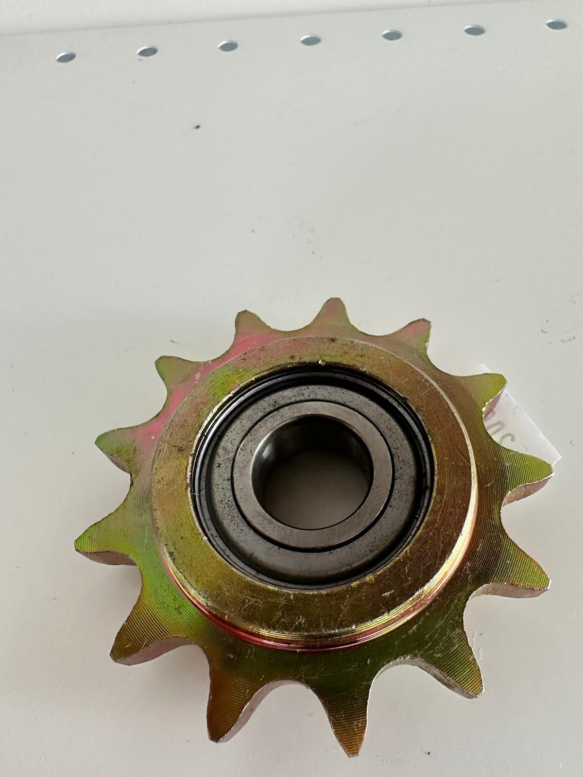 Pinion dintat  Z-13 cu rulment  pentru balotiera KONIG / LIDER - imagine 3