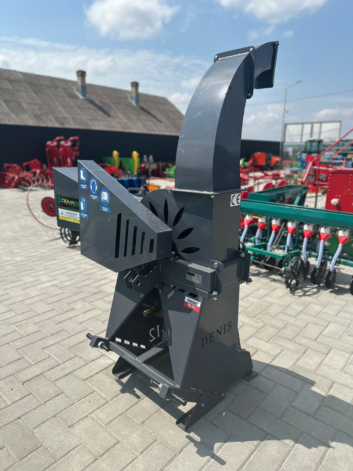 Tocator crengi pentru tractor Demarol, Denis R12
