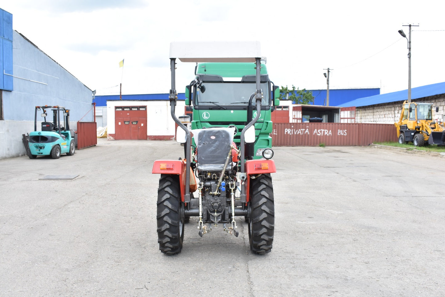 Tractor agricol Konig Traktoren 354 35 CP 4×4 cu semicabina