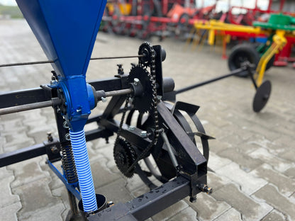 Semanatoare tractor de precizie, porumb si legume, 4 randuri