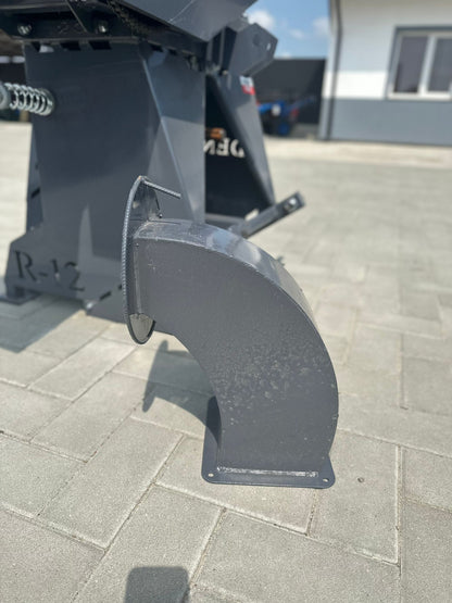 Tocator crengi pentru tractor Demarol, Denis R12