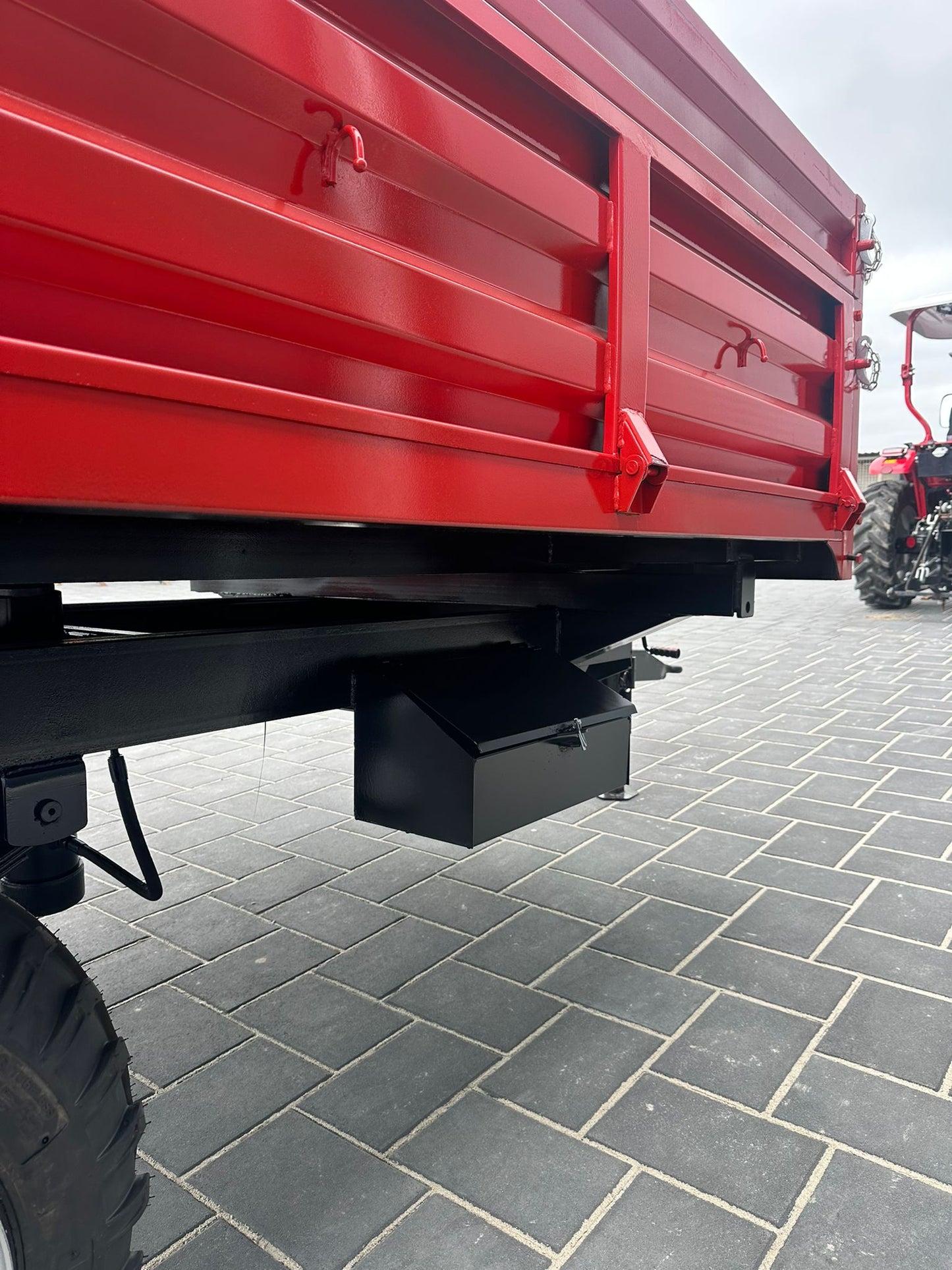 Remorcă agricolă INMATRICULABILA, basculabilă hidraulic, 3.5T, PERKAS - imagine 9