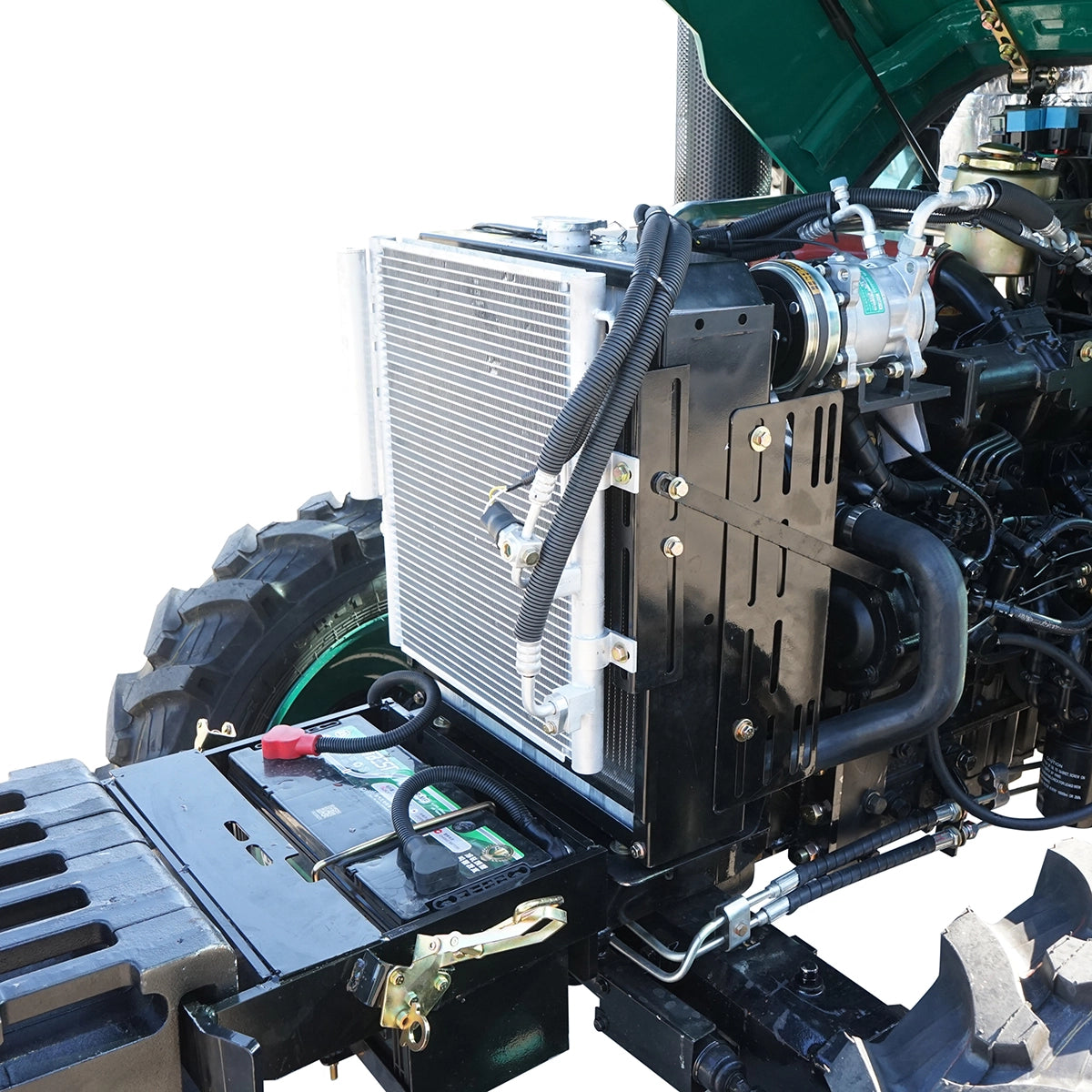 Tractor 80CP 4×4 cu cabina, motor YTO cu turbo, aer conditionat si camere video KONIG 804