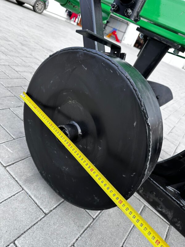 Plug 2 brazdare 2/35 (60 cm lățimea de lucru) putere 45-85 CP