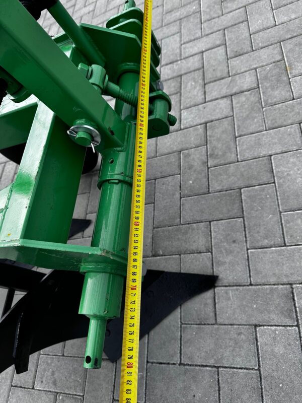 Plug 2 brazdare 2/35 (60 cm lățimea de lucru) putere 45-85 CP