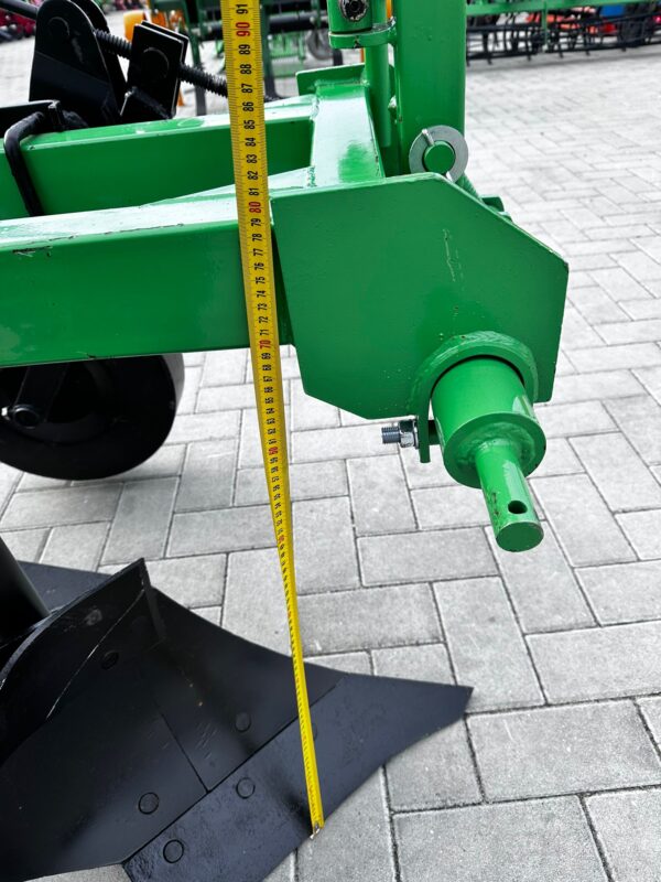 Plug 2 brazdare 2/35 (60 cm lățimea de lucru) putere 45-85 CP