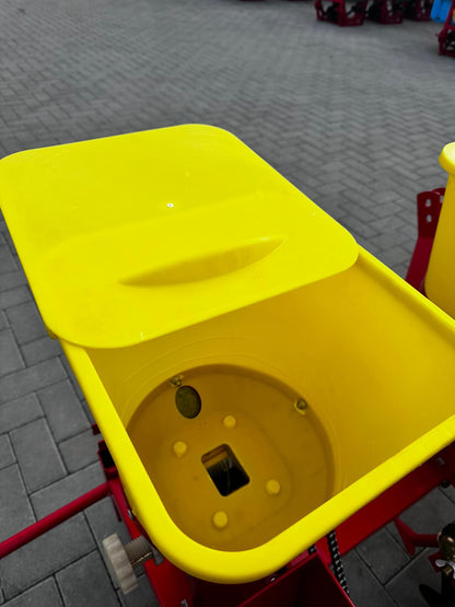 Semanatoare de porumb 4 sectii cu fertilizare