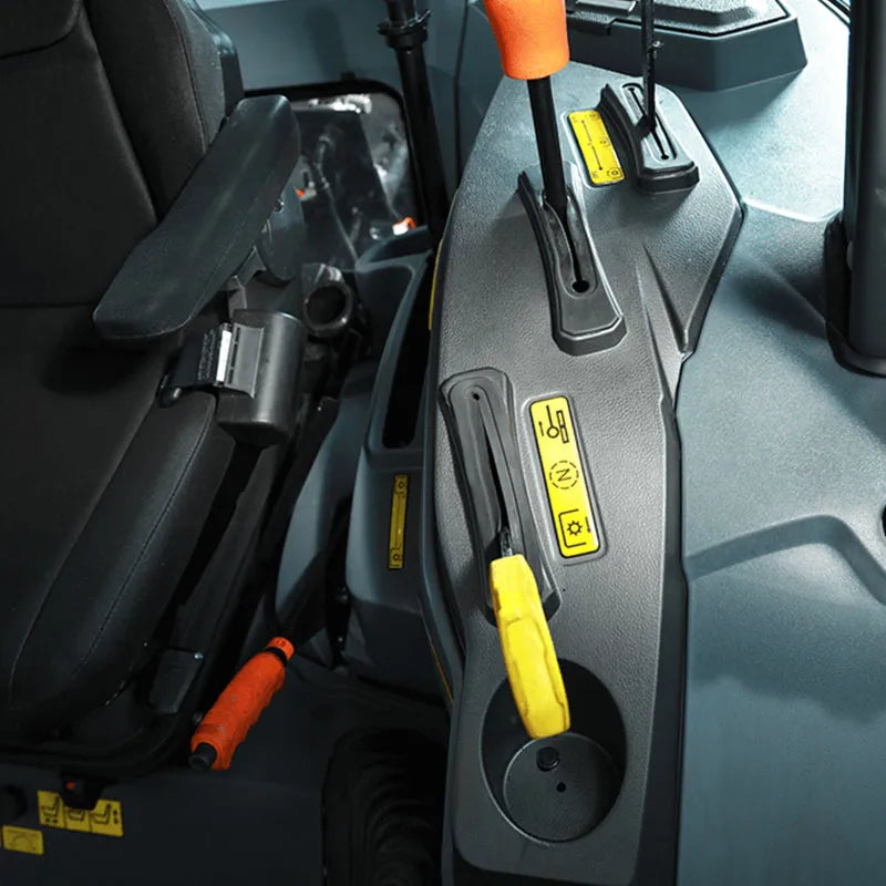 Tractor Solis S60 cu Cabina si AC, 60 CP, cutie de viteze 12f+12s