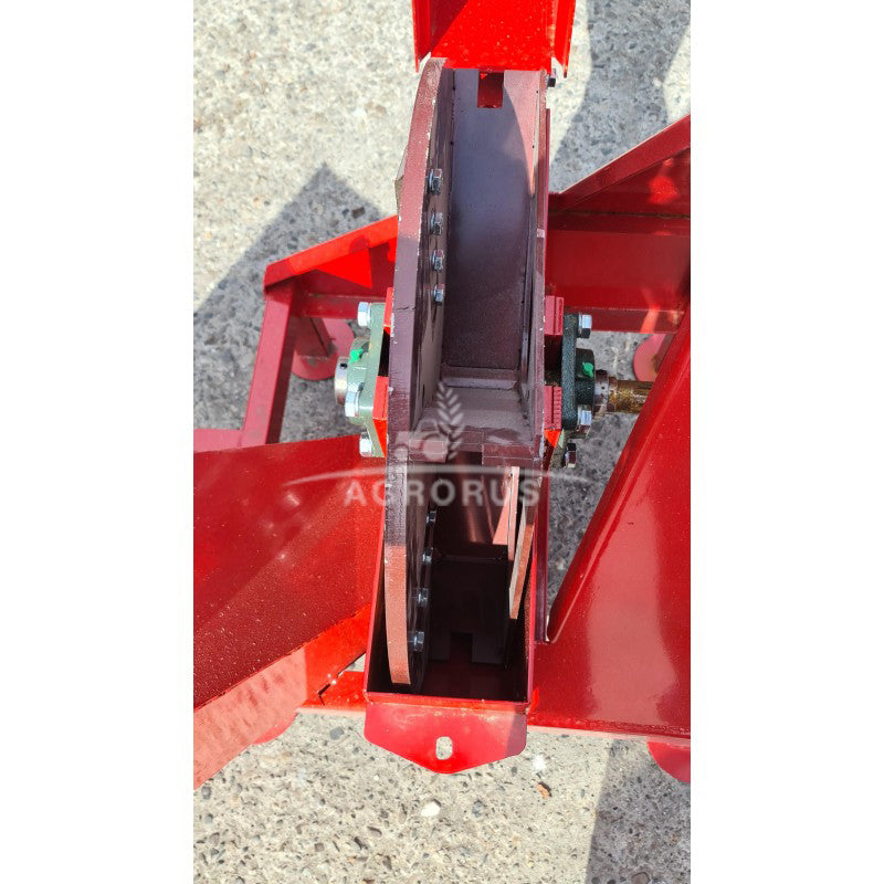 Tocator crengi pentru tractor Demarol, Denis R13
