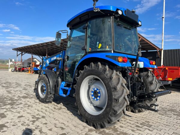 TRACTOR AGRICOL SOLIS 4WD 50 CP CU CABINA SI INCARCATOR FRONTAL