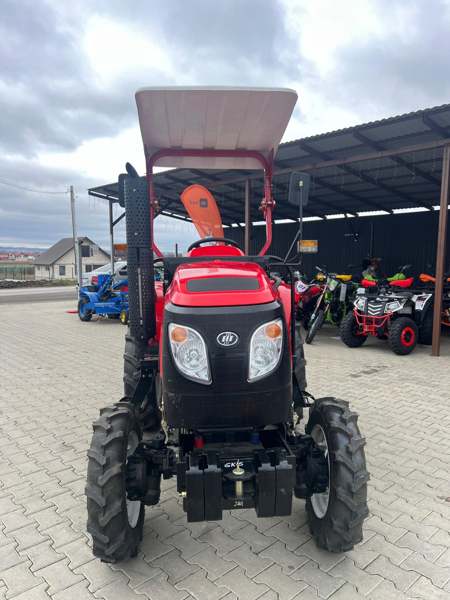 Tractor 25CP 4X4 JINMA inmatriculabil INSOTIT DE CARTE RAR