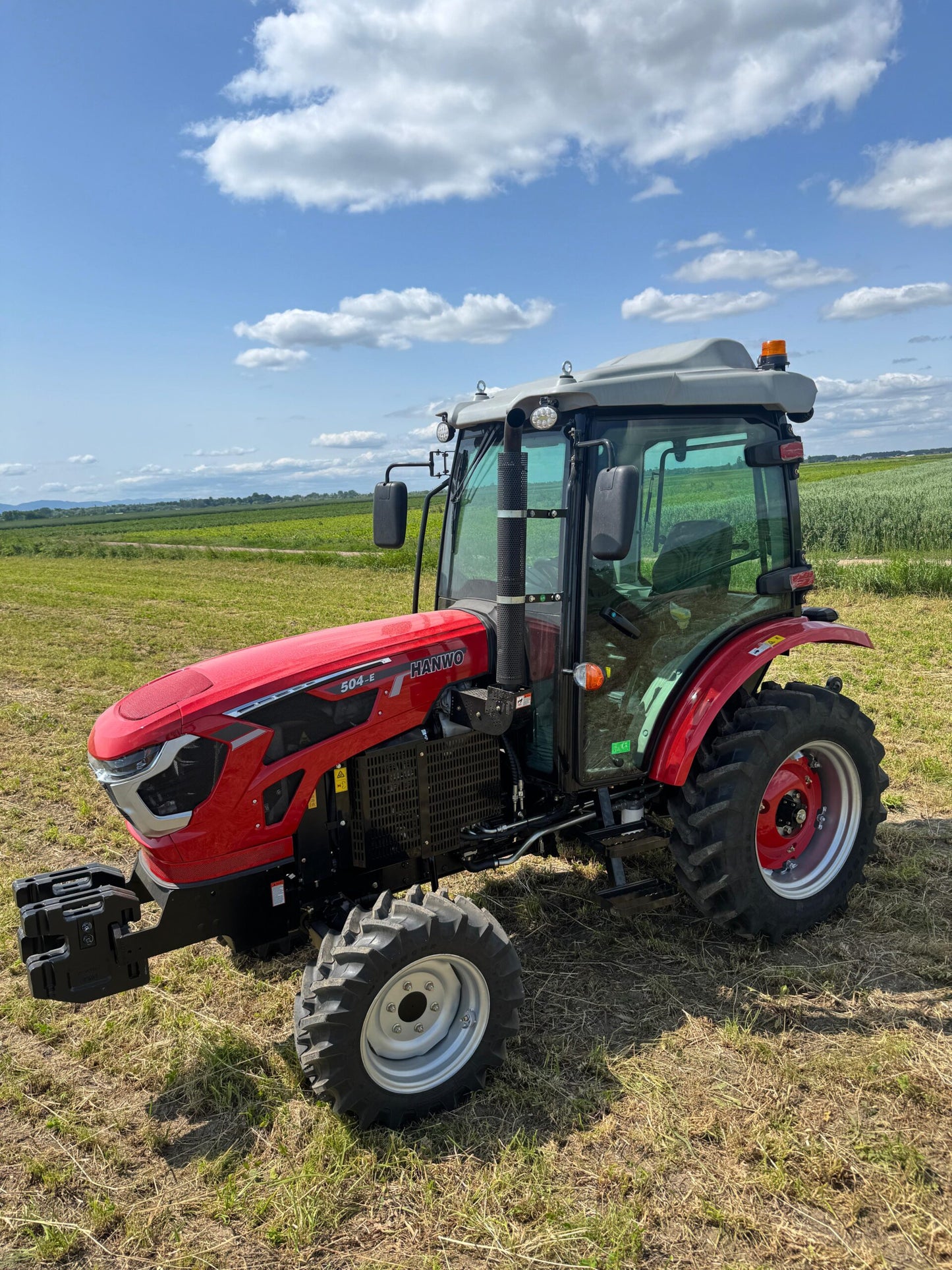 Tractor 50 CAI HANWO 504, INMATRICULABIL 4X4 AC