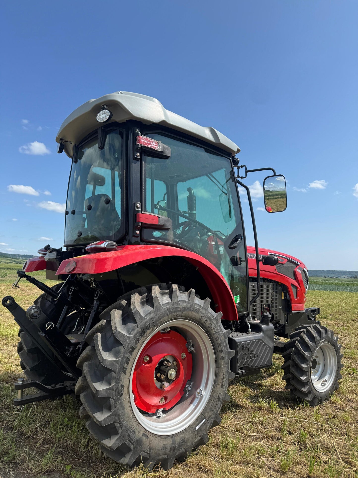 Tractor 50 CAI HANWO 504, INMATRICULABIL 4X4 AC