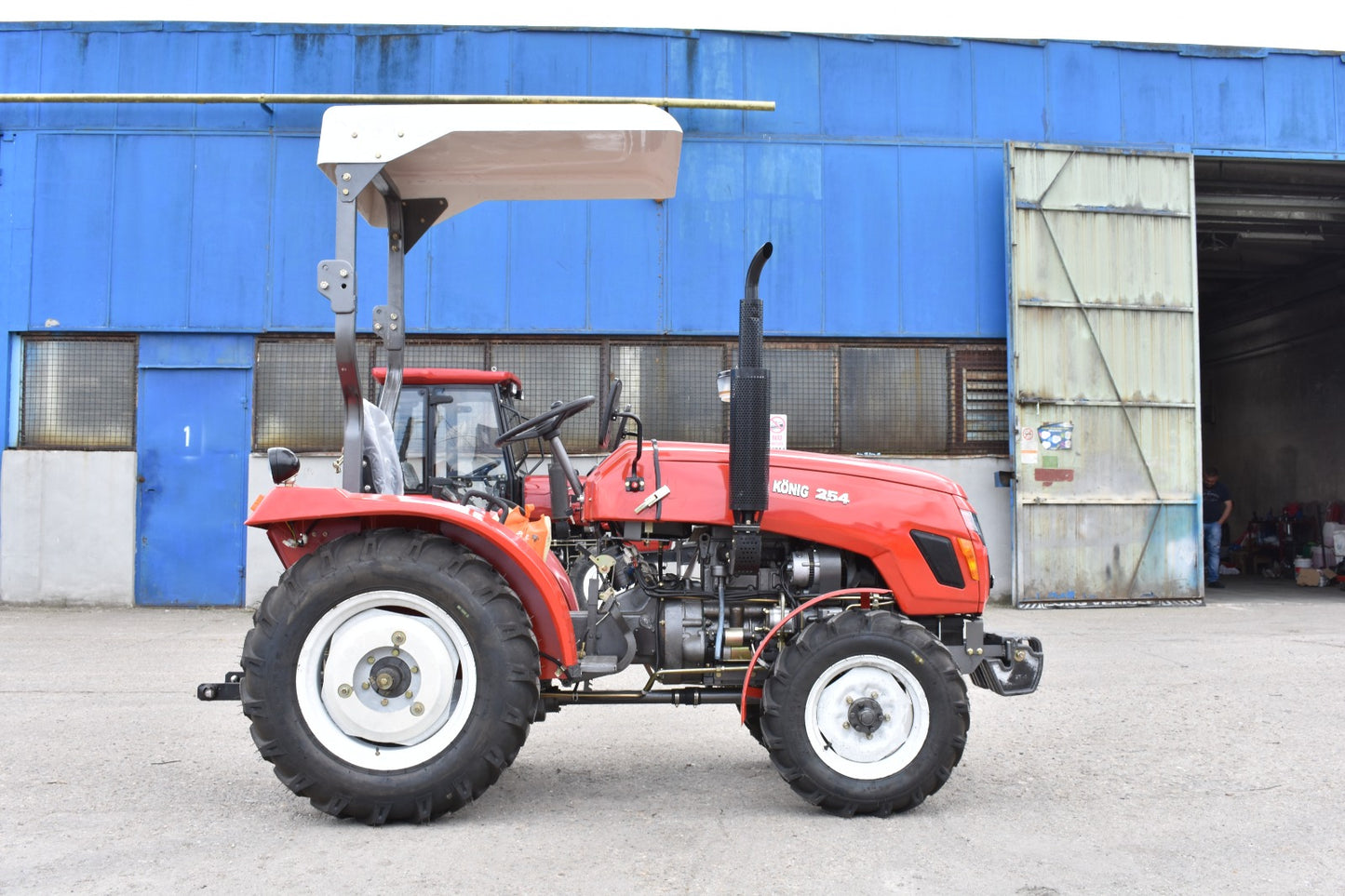 Tractor agricol Konig Traktoren 354 35 CP 4×4 cu semicabina
