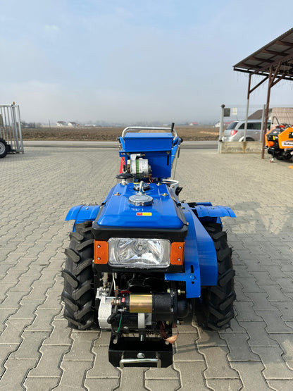 Motocultor Zubr 12 CP diesel, pornire electrica+alternator, dotat cu freza și plug cu un singur brazdar